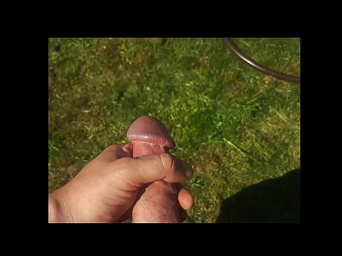 ❤️ Hot hottie si fa scopare la figa rosa e sborra con uno squirt in un giardino estivo Porno bello al it.newsexxxx.ru ❌