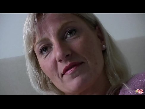 ❤️ La madre che abbiamo tutti scopato ... Signora, si comporti bene! Porno bello al it.newsexxxx.ru ❌